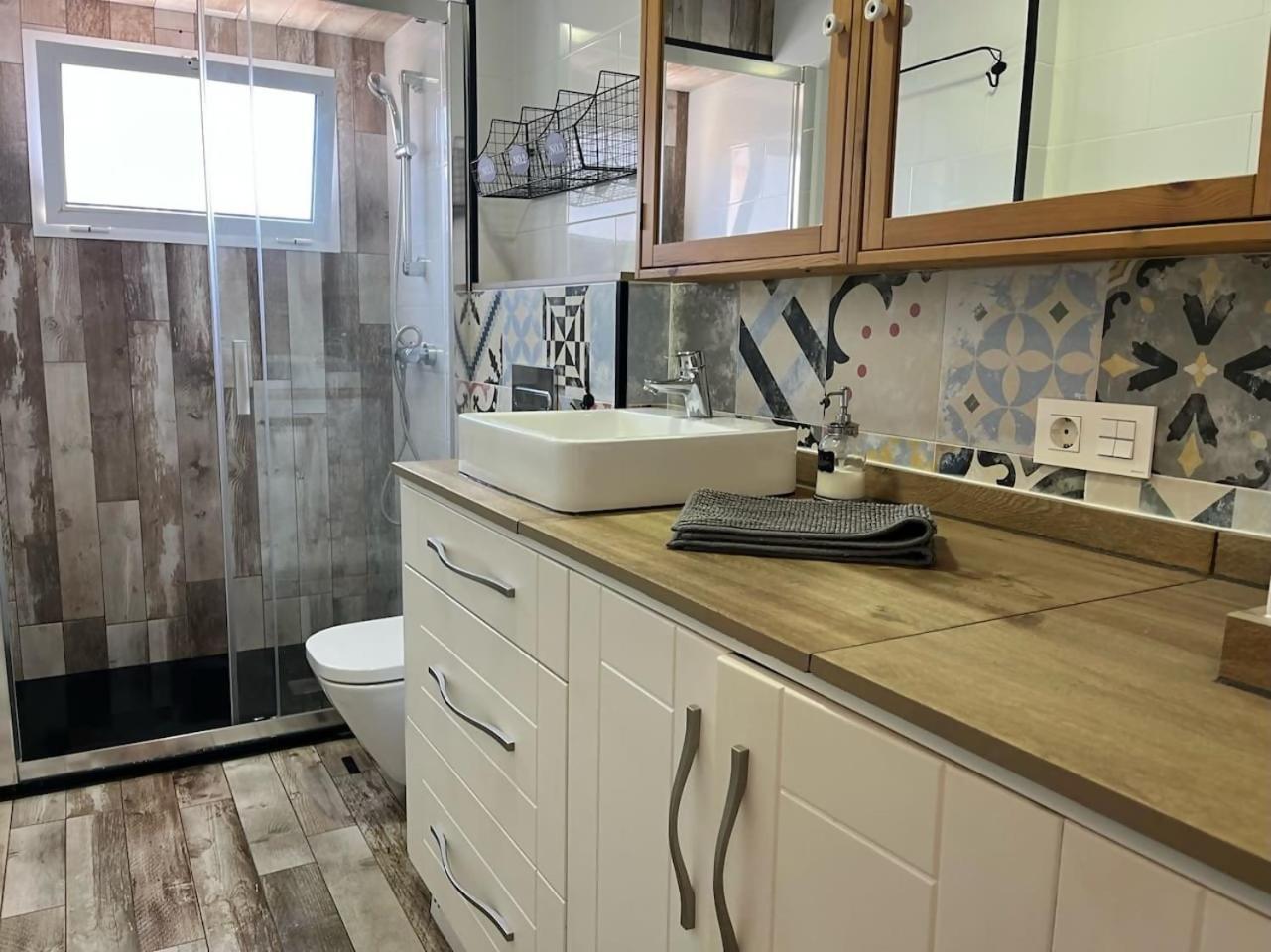 Apartamento 3 Hab Con Parking Junto A La Playa Nerja Eksteriør bilde